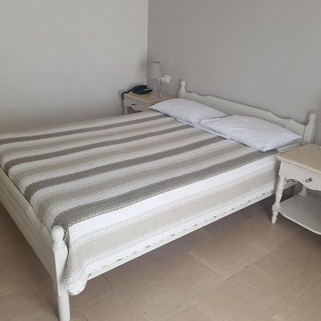 Kamári Alkyon Hotel מראה חיצוני תמונה