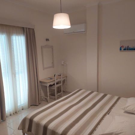 Kamári Alkyon Hotel מראה חיצוני תמונה